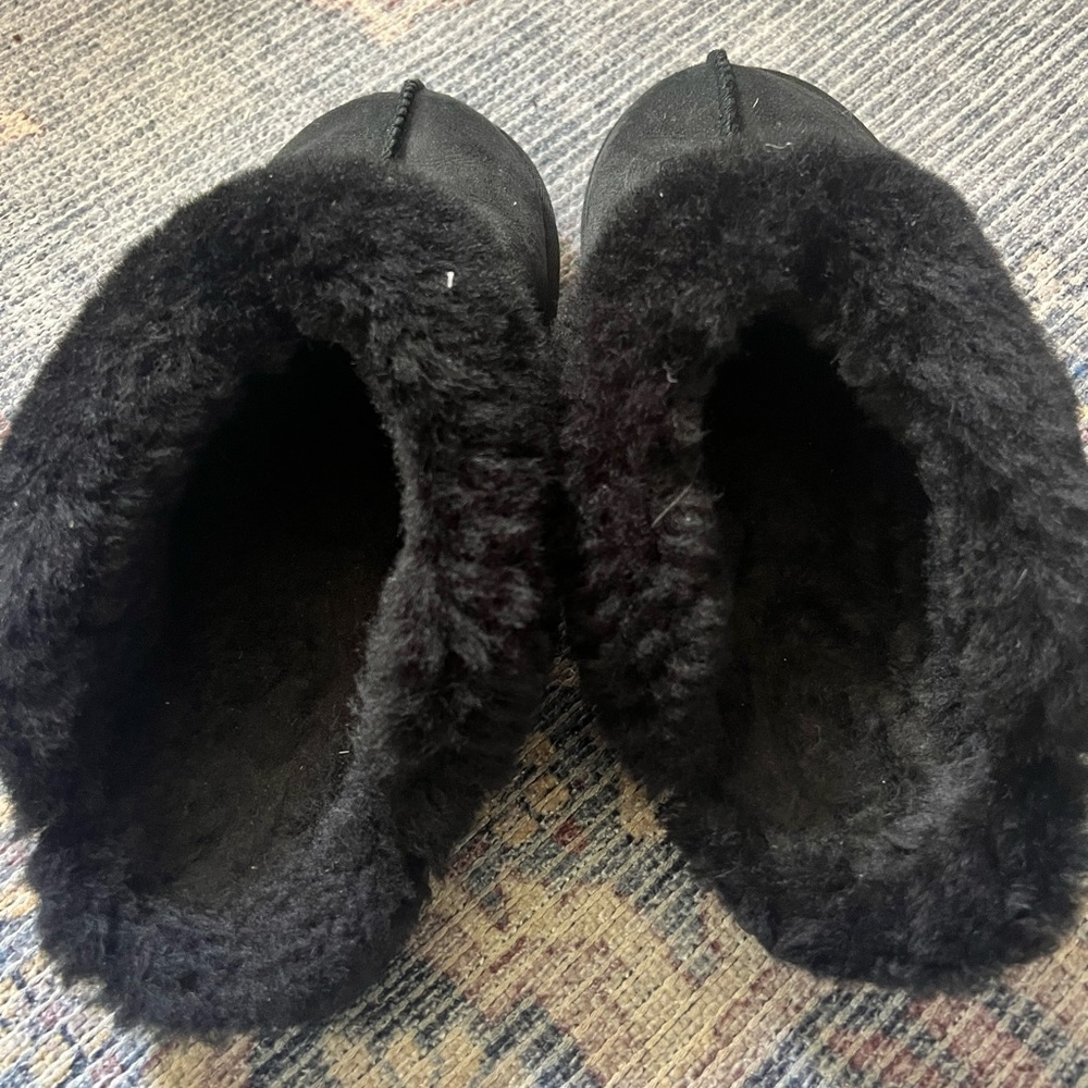 Black UGGs Size 8 Lambskin slippers